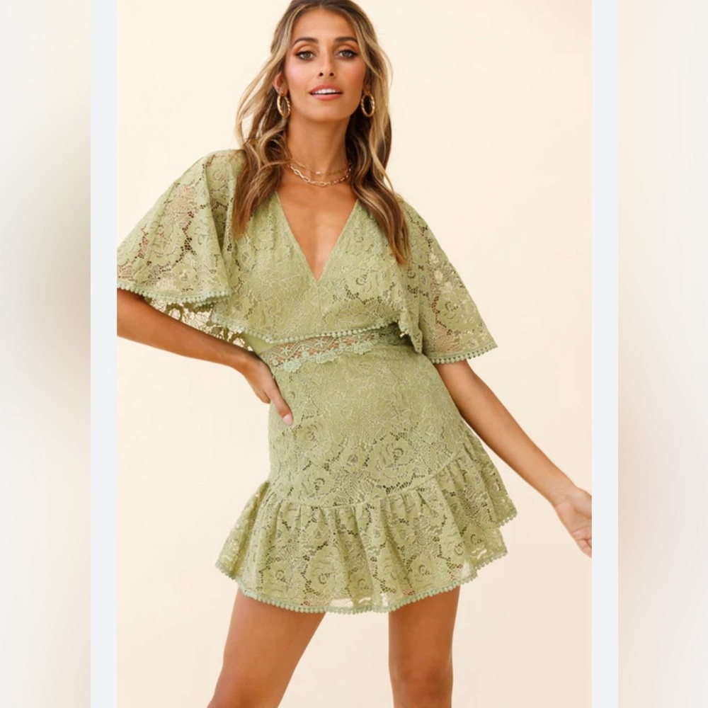 NWT Here Comes The Sun Cape Sleeve Lace Dress Khaki Olive Lace Mini Dress large